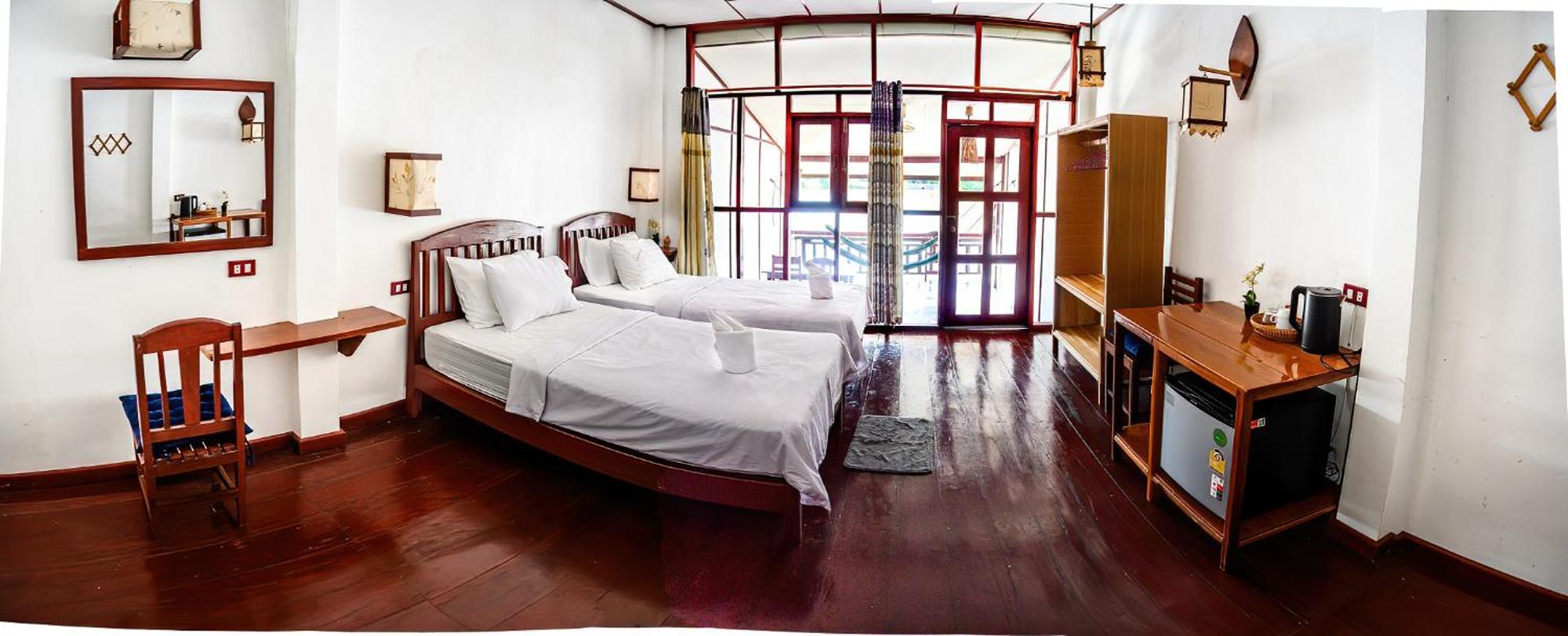 Dokchampa Pensión Ban Khon Exterior foto