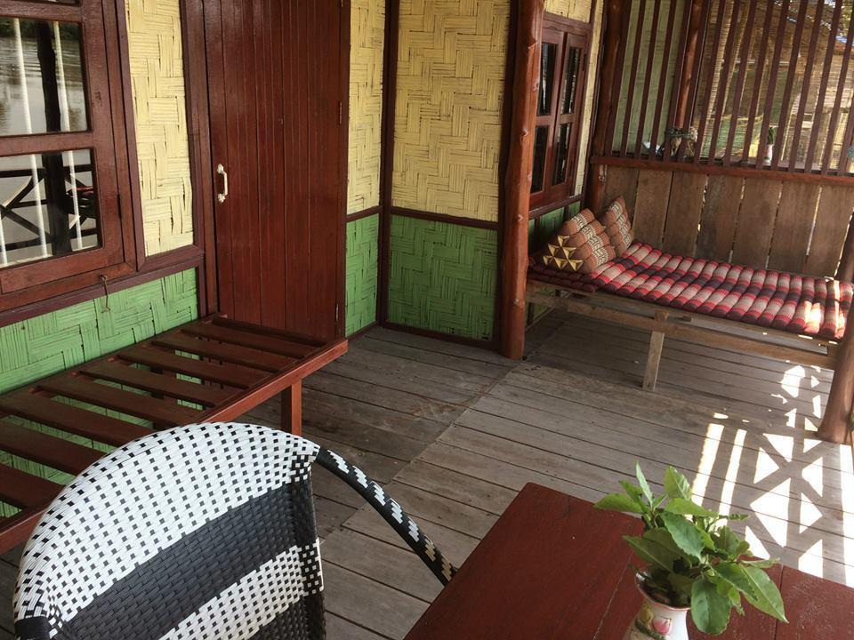 Dokchampa Pensión Ban Khon Exterior foto