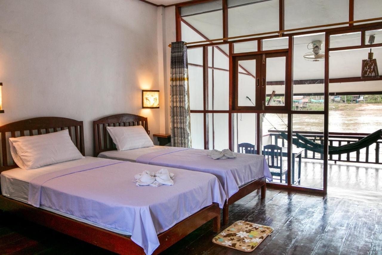 Dokchampa Pensión Ban Khon Exterior foto