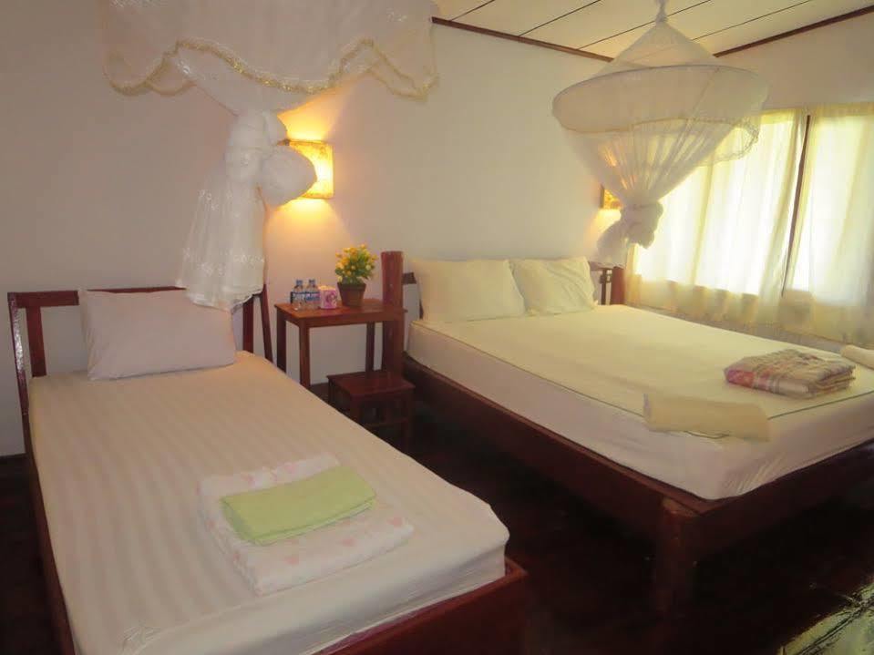 Dokchampa Pensión Ban Khon Exterior foto